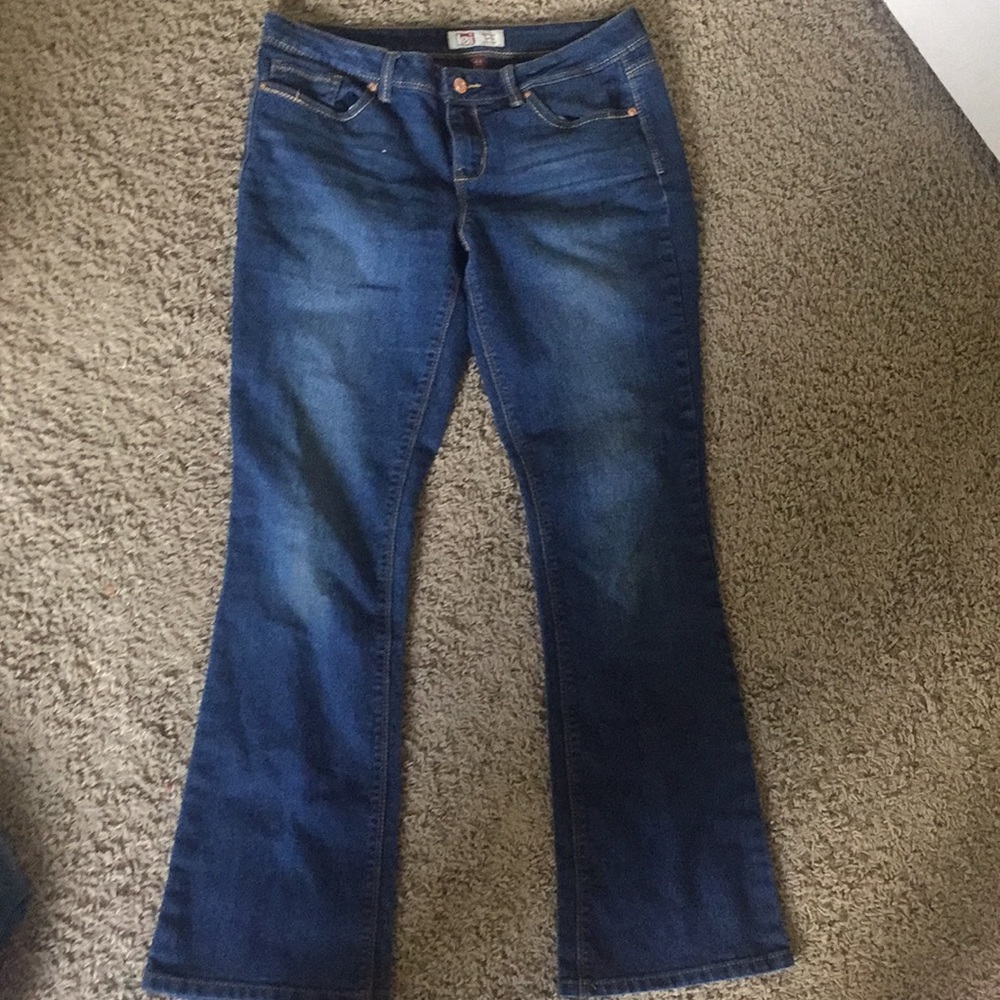 L.E.I. Brand Low rise slim bootcut jeans